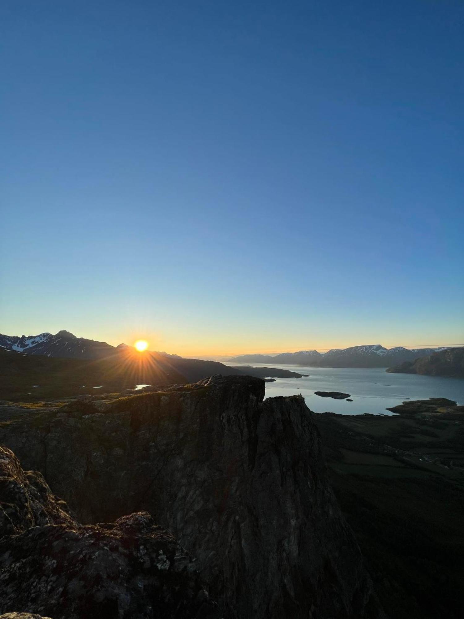 Lyngseidet Lyngen Apartments מראה חיצוני תמונה
